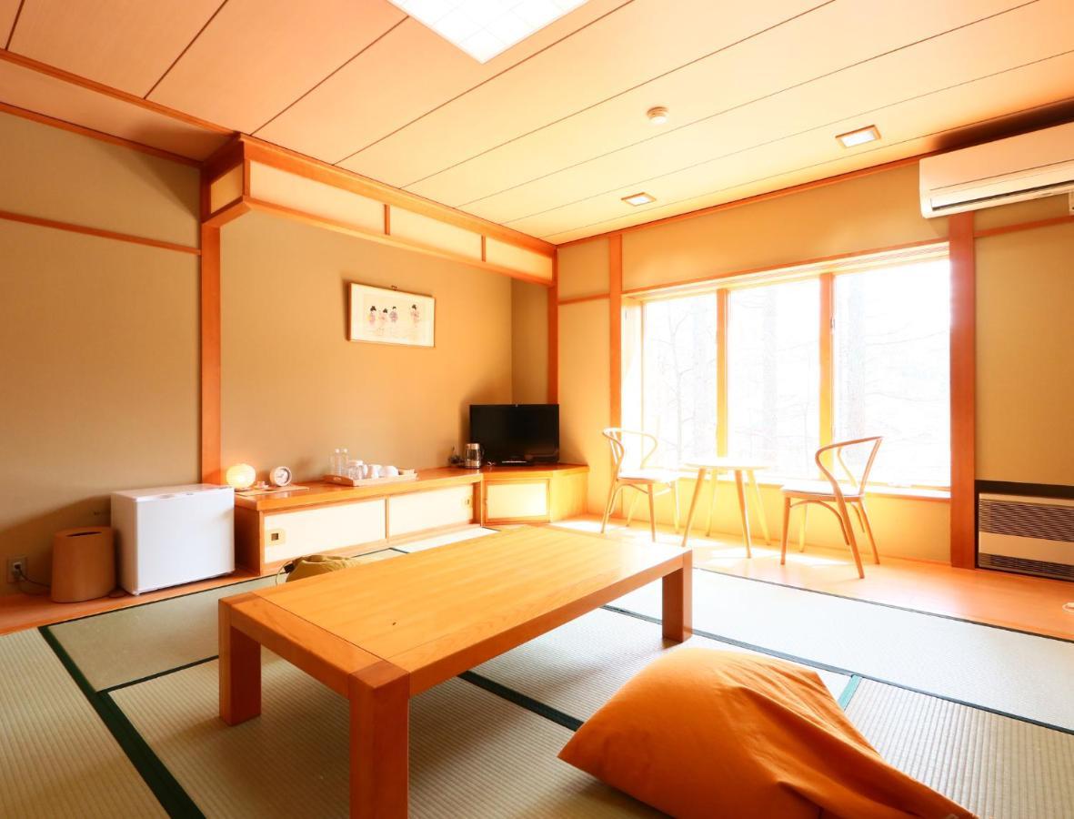 Ryosha Tsukiakari Bed & Breakfast Yamanakako Eksteriør bilde