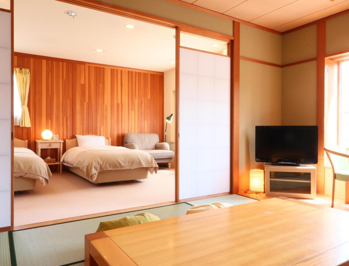 Ryosha Tsukiakari Bed & Breakfast Yamanakako Eksteriør bilde