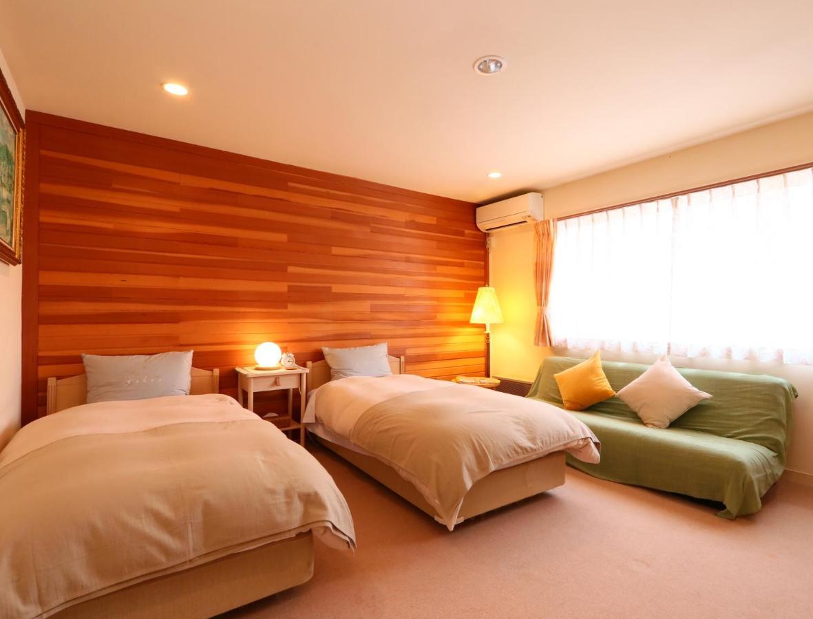 Ryosha Tsukiakari Bed & Breakfast Yamanakako Eksteriør bilde
