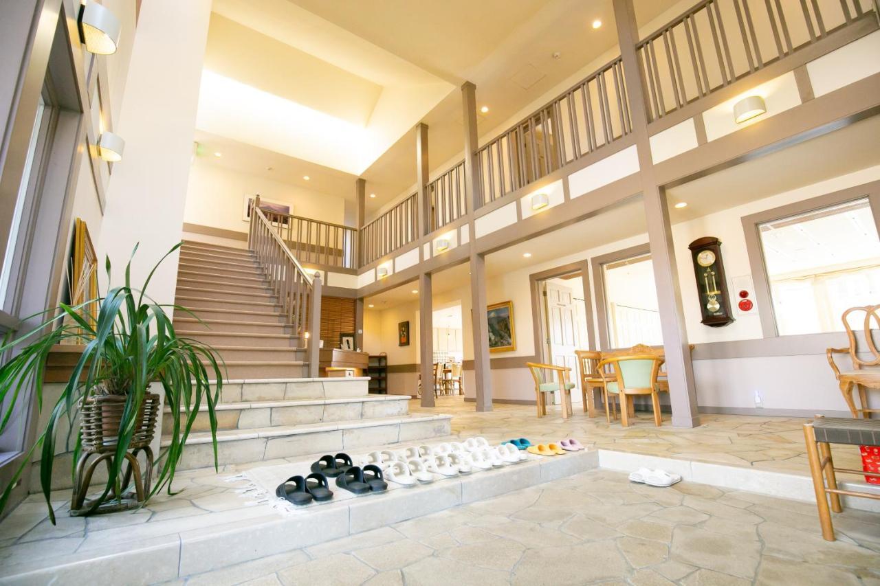 Ryosha Tsukiakari Bed & Breakfast Yamanakako Eksteriør bilde