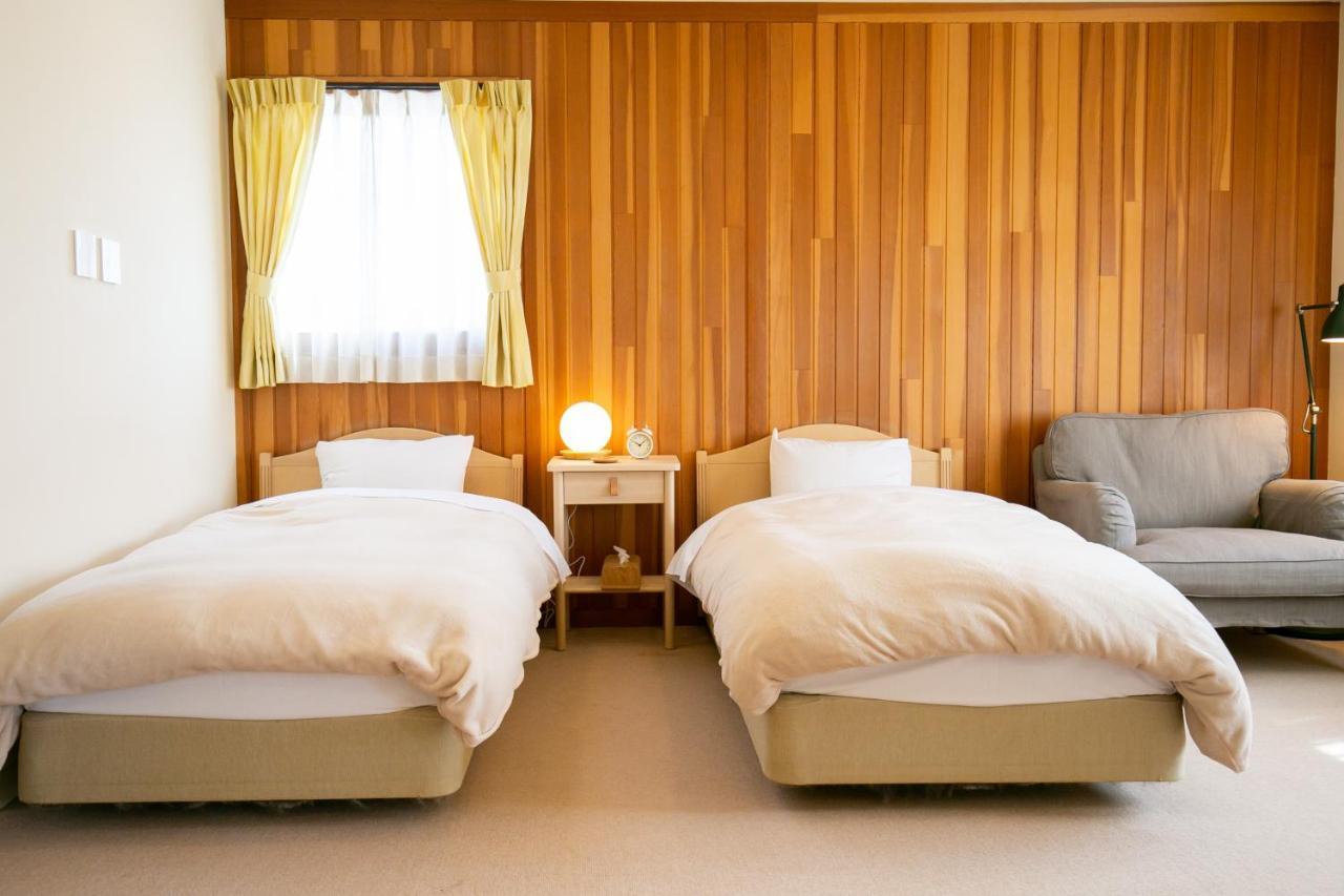 Ryosha Tsukiakari Bed & Breakfast Yamanakako Eksteriør bilde