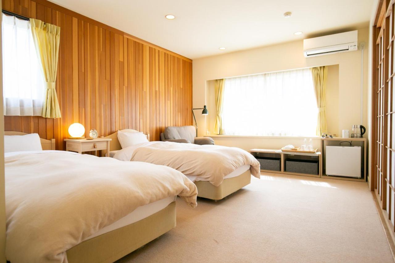 Ryosha Tsukiakari Bed & Breakfast Yamanakako Eksteriør bilde